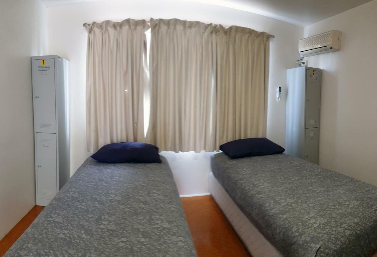 Bunkers Backpackers Hostel Busselton Exterior foto
